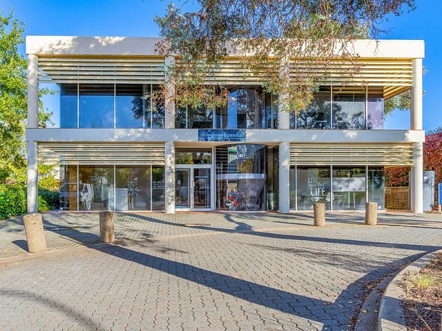 12A Thesiger Court, Deakin Sold by Knight Frank Australia